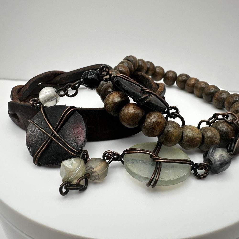 Vintage 80s Boho Layer Leather & Wood Bead Bracelets Wire-Wrapped Charms Jewelry - Picture 3 of 13